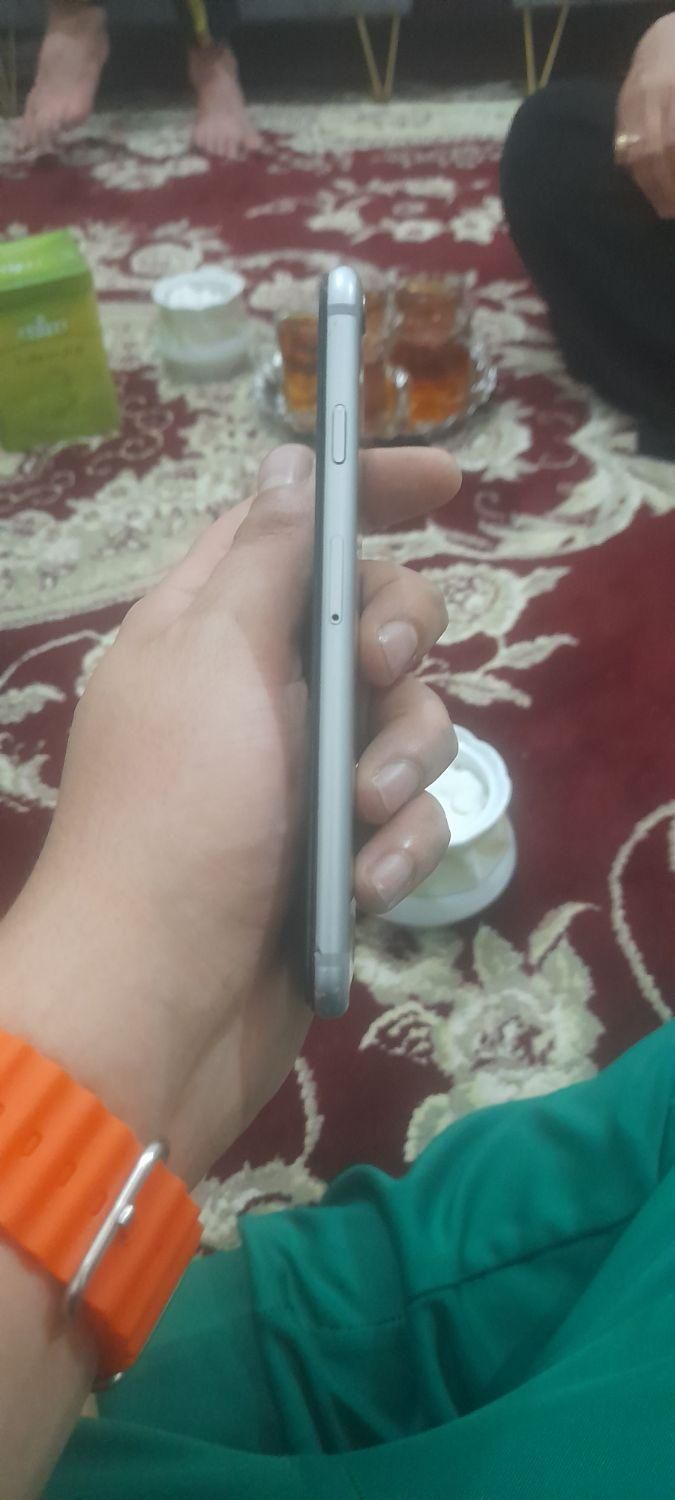 اپل iPhone 6 با حافظهٔ ۱۶ گیگابایت|موبایل|مشهد, بهار|دیوار