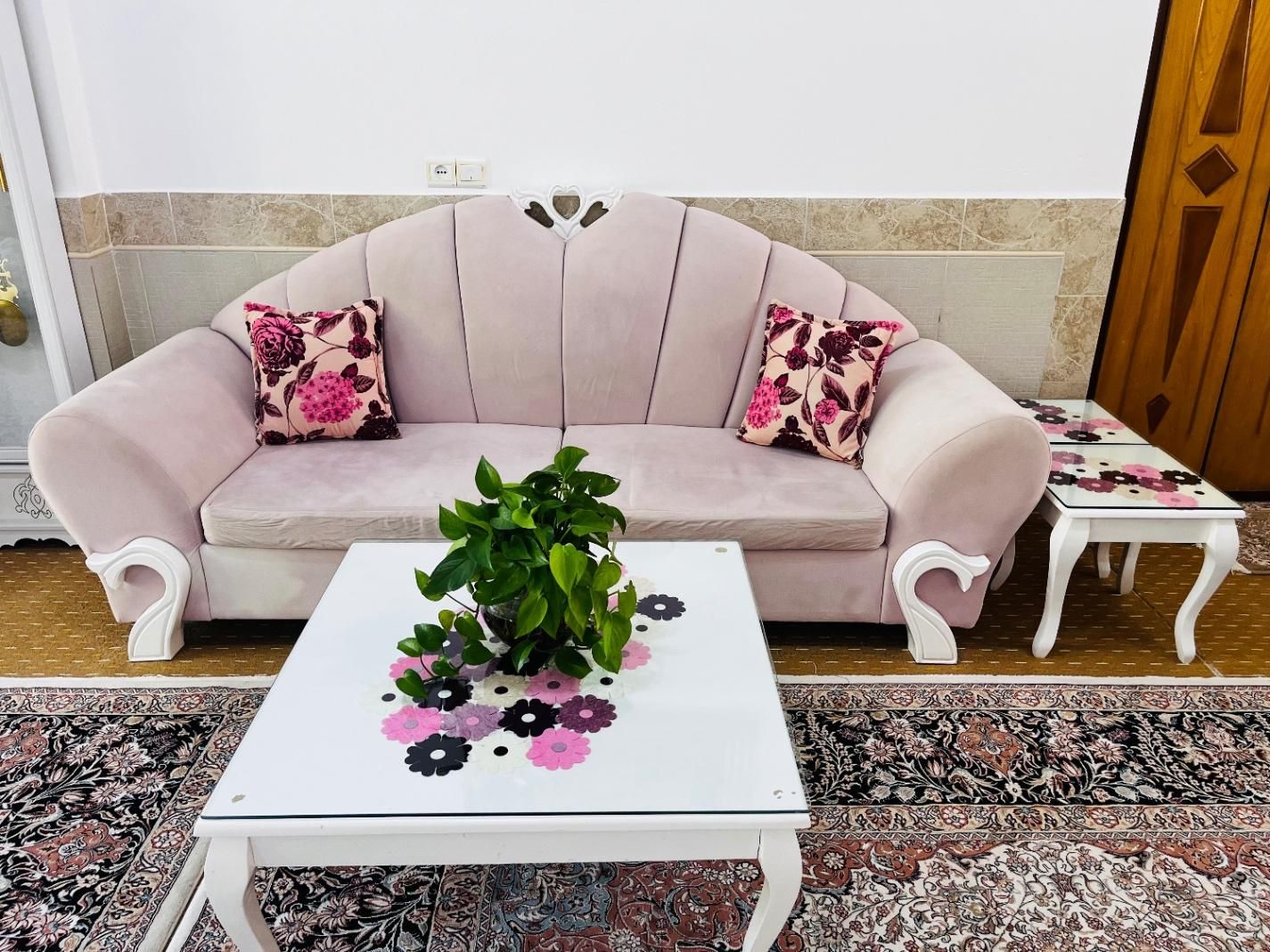 مبلمان همراه با میز ناهار خوری|مبلمان خانگی و میز عسلی|سامان, |دیوار