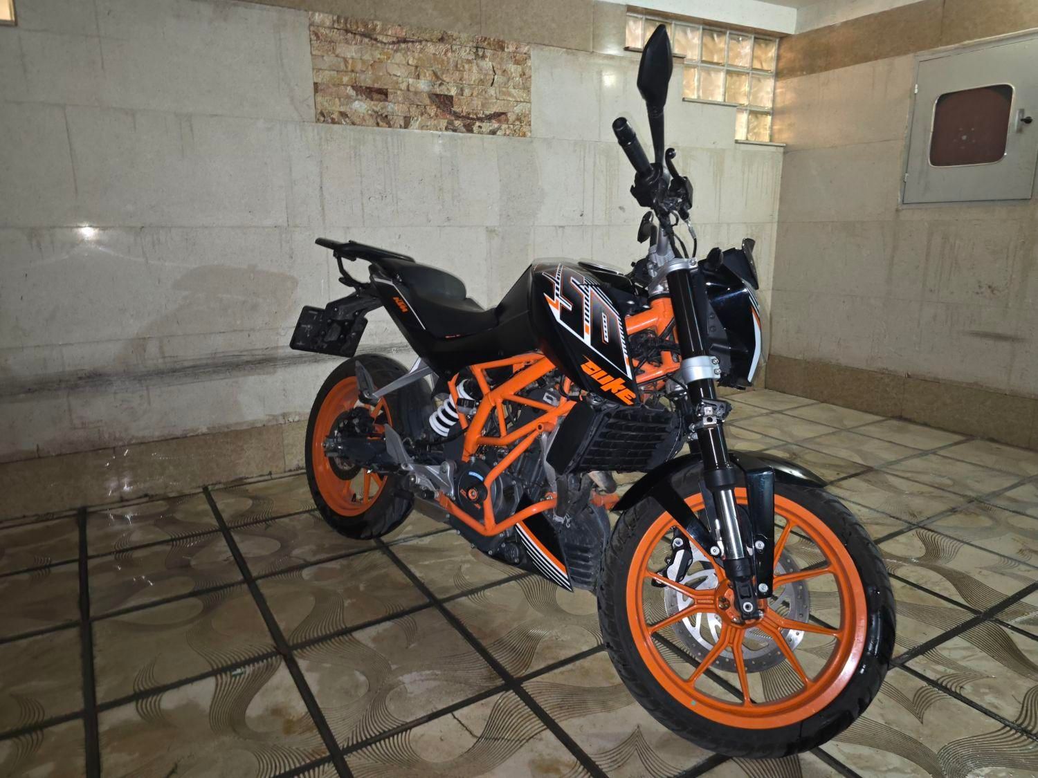 کی تی ام دوک ۲۵۰ ktm duke|موتورسیکلت|اصفهان, جلفا|دیوار