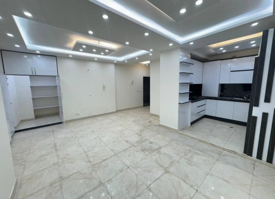شهرک ابریشم /مجتمع‌گلستان/پارکینگ‌سندی‌/فول‌دیزاین|فروش آپارتمان|چهارباغ, |دیوار