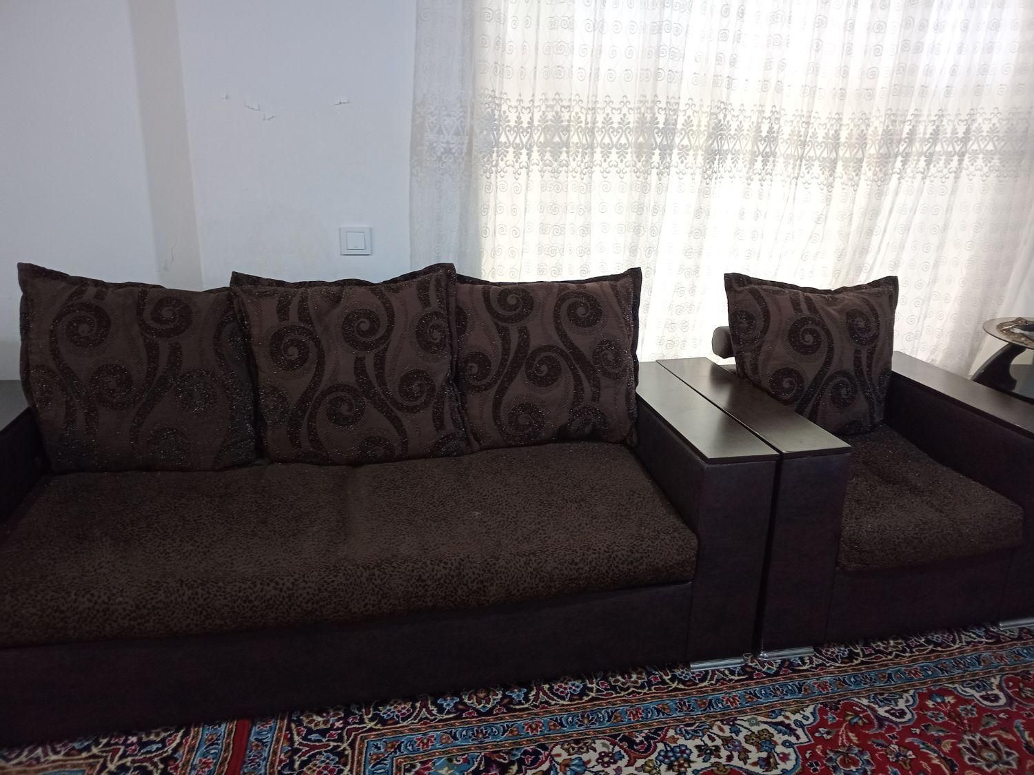 مبلمان چوبی باروکش چرم|مبلمان خانگی و میز عسلی|قائم‌شهر, |دیوار