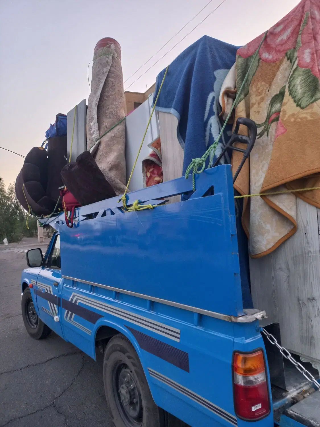 کشی وباربری با کارگرجابه جایی، وانت نیسان درخدمتیم|خدمات حمل و نقل|سمنان, |دیوار