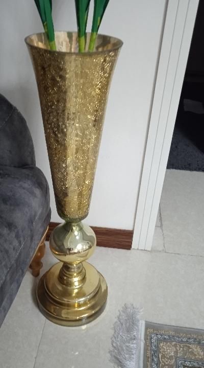 گل مصنوعی و گلدان|گل مصنوعی|بومهن, |دیوار