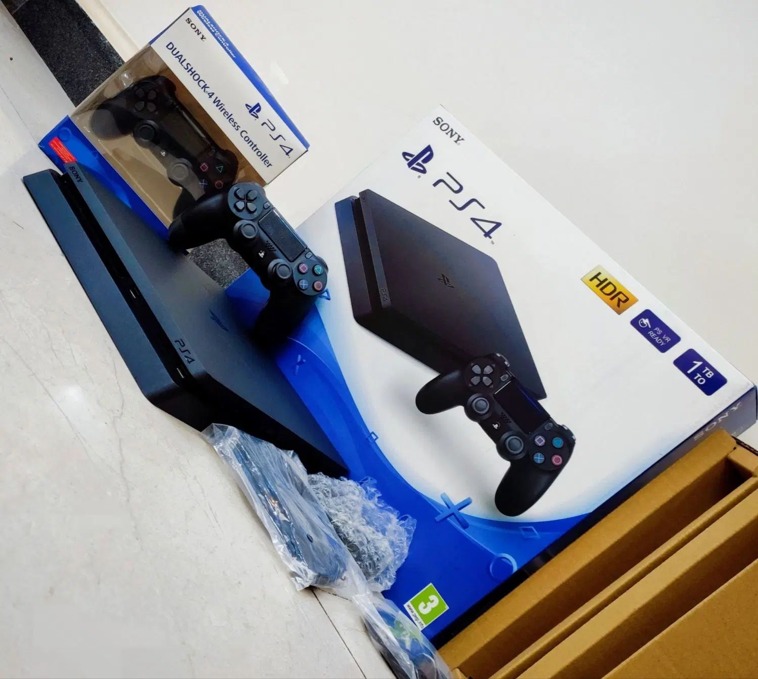 ps4 slim 1tra درحد آکبند|کنسول، بازی ویدئویی و آنلاین|تهران, فلسطین (میدان انقلاب)|دیوار