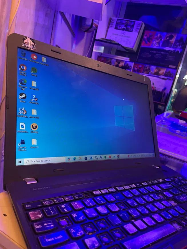 لب تاپ Lenovo thinkpad|رایانه همراه|رشت, معلم|دیوار