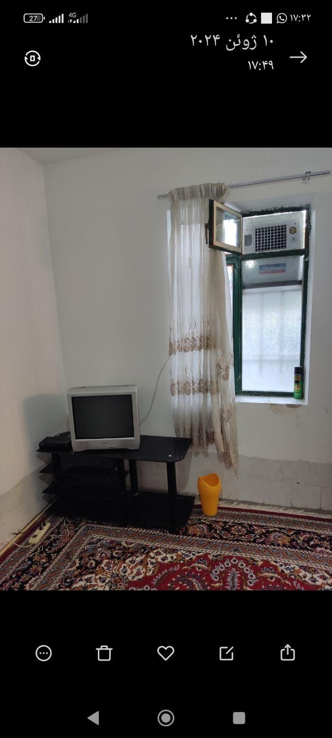 اتاق امکانات کامل. جنب سوپر مارکت پارکینگ رایگان|اجارهٔ کوتاهمدت آپارتمان و سوئیت|سمنان, |دیوار