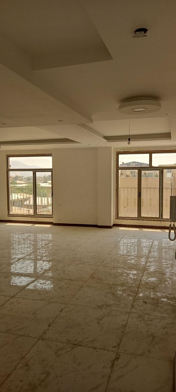 آپارتمان ۱۴۵ متر سه خواب مستردار خیابان منوچهری|فروش آپارتمان|شیراز, وصال|دیوار