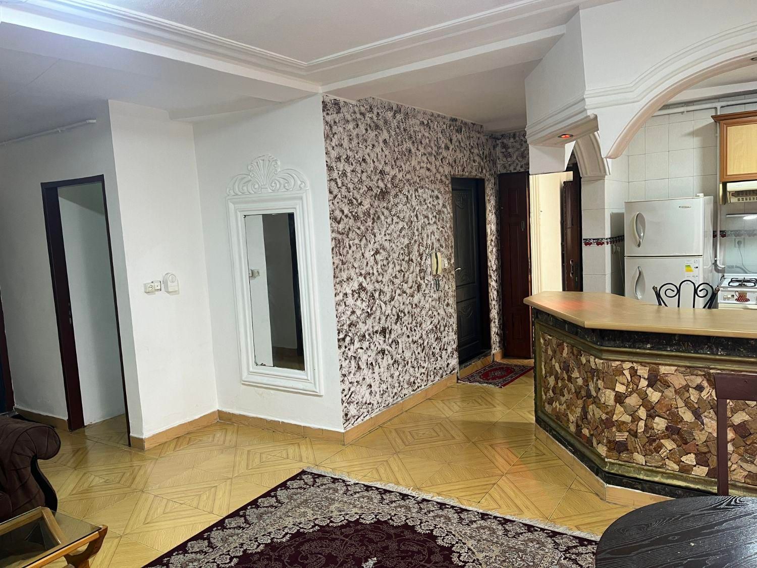 اپارتمان. با دریا ۱۰۰ متر. و دید به دریا|اجارهٔ کوتاهمدت آپارتمان و سوئیت|بندر انزلی, معلم|دیوار