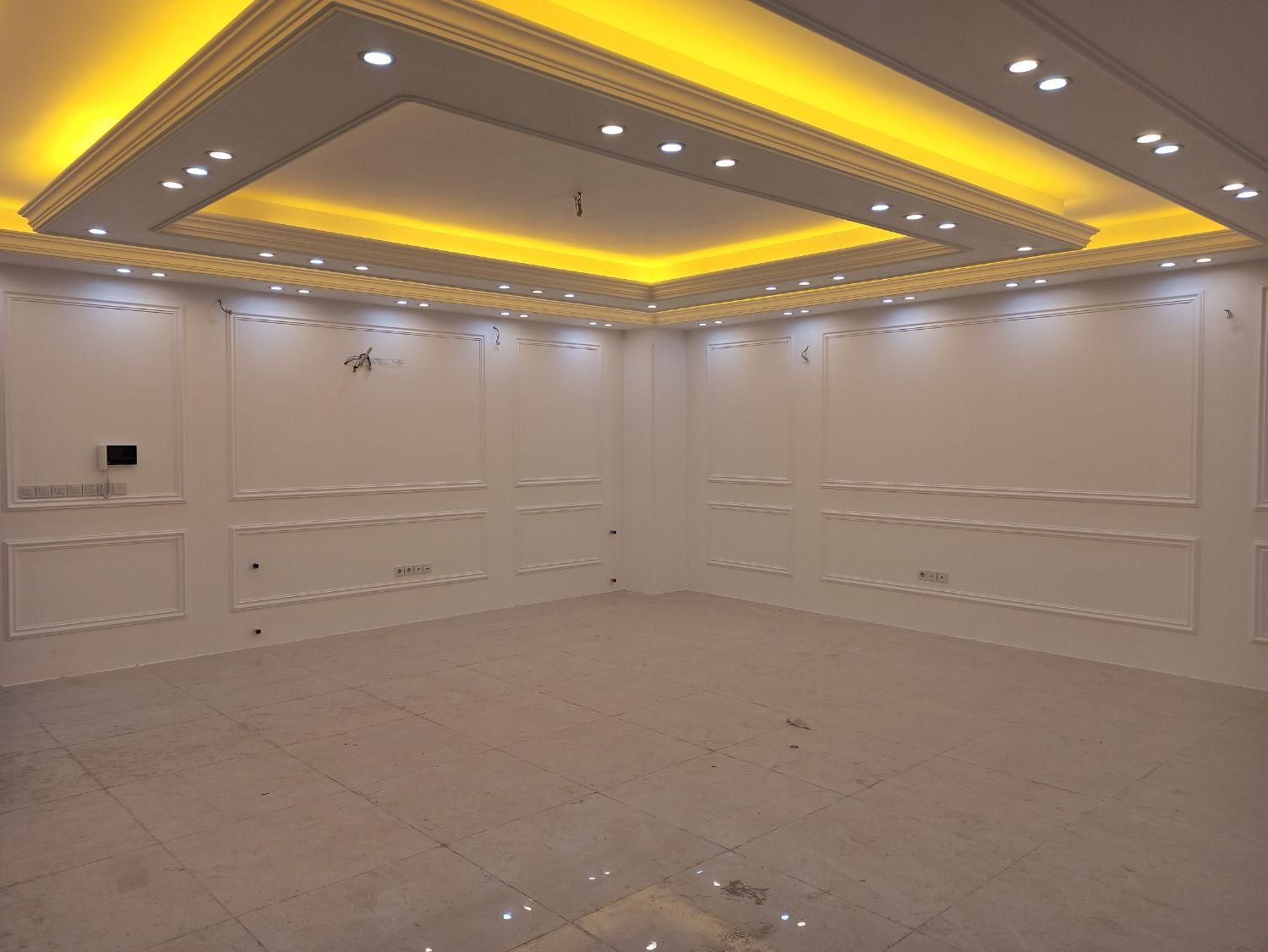 آپارتمان۲۰۵متر / ۳خواب / ۲سالنه / تک واحدی|فروش آپارتمان|قم, عمار یاسر|دیوار