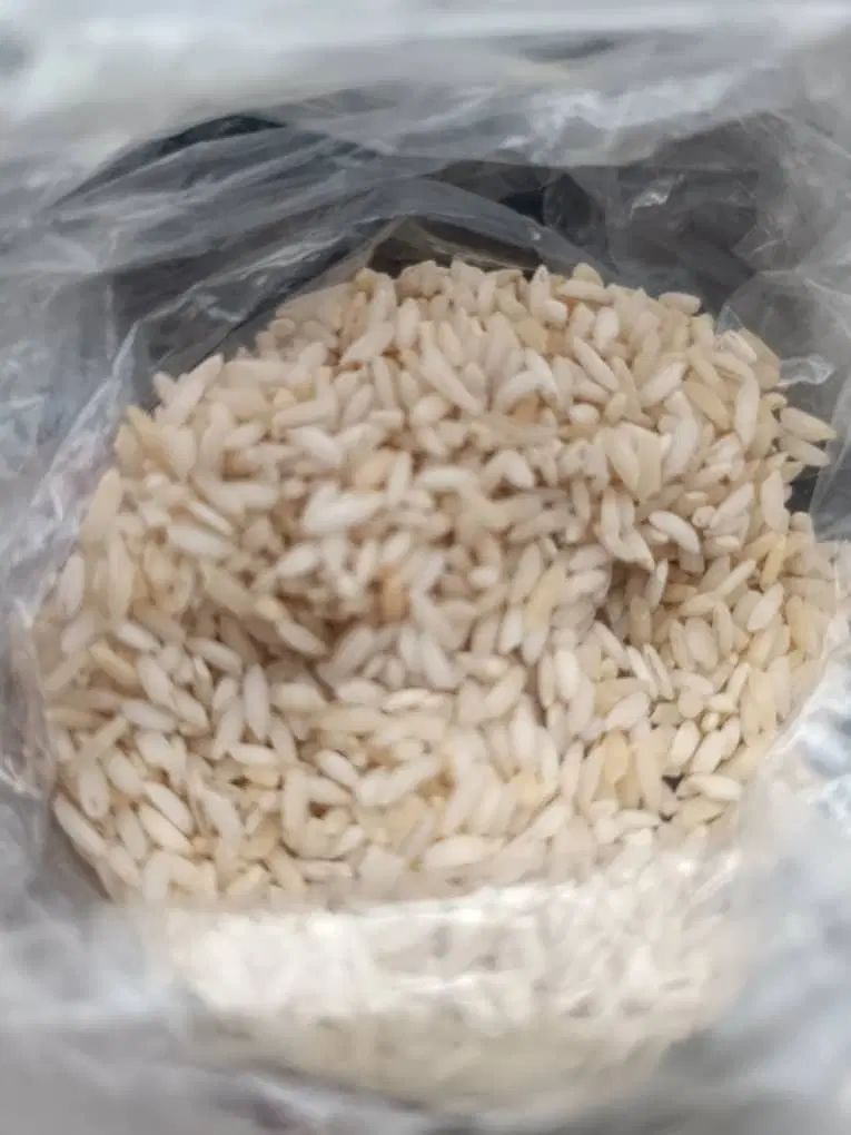 این برنج یکم نم گرفته زرده داره تو پخت سفید میشه|خوردنی و آشامیدنی|شوش, |دیوار