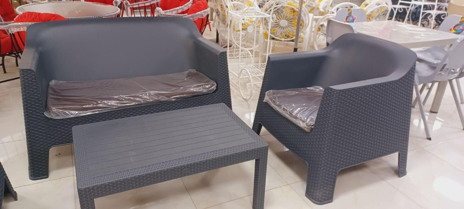 مبلمان باغی/پلاستیکی/ناصرپلاستیک/مبل/فضای باز|مبلمان خانگی و میز عسلی|چهارباغ, |دیوار