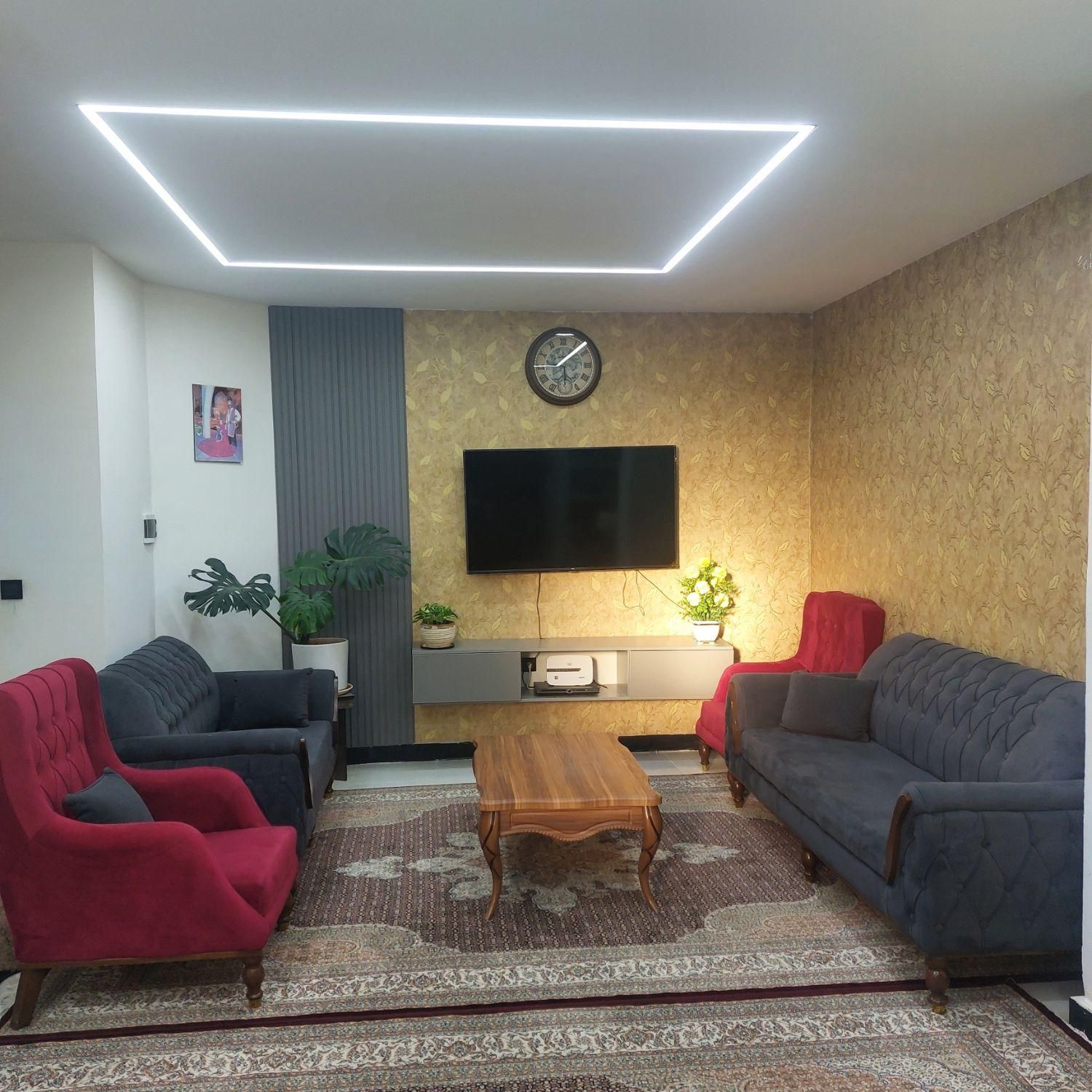 آپارتمان ۸۰متری ۲خوابه/ فول بازسازی/بر خیابان اصلی|فروش آپارتمان|محمدشهر, محمدشهر|دیوار