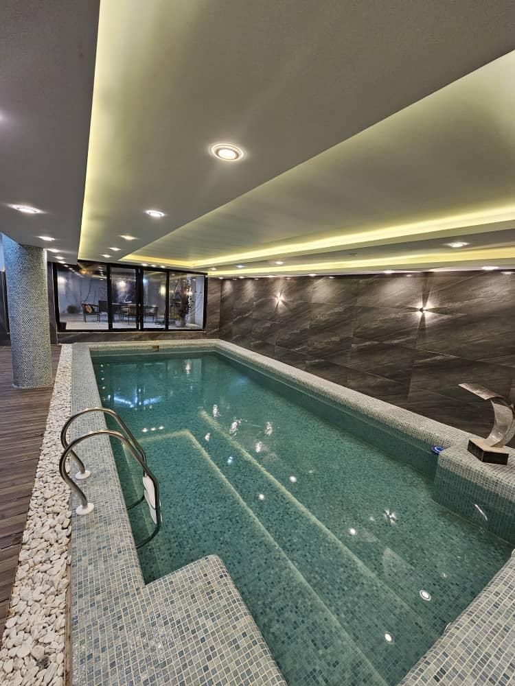 اجاره عمارت مرمر(استخر آبگرم۳خواب مستر)|اجارهٔ کوتاهمدت ویلا و باغ|کرج, فاز ۲ مهرشهر|دیوار