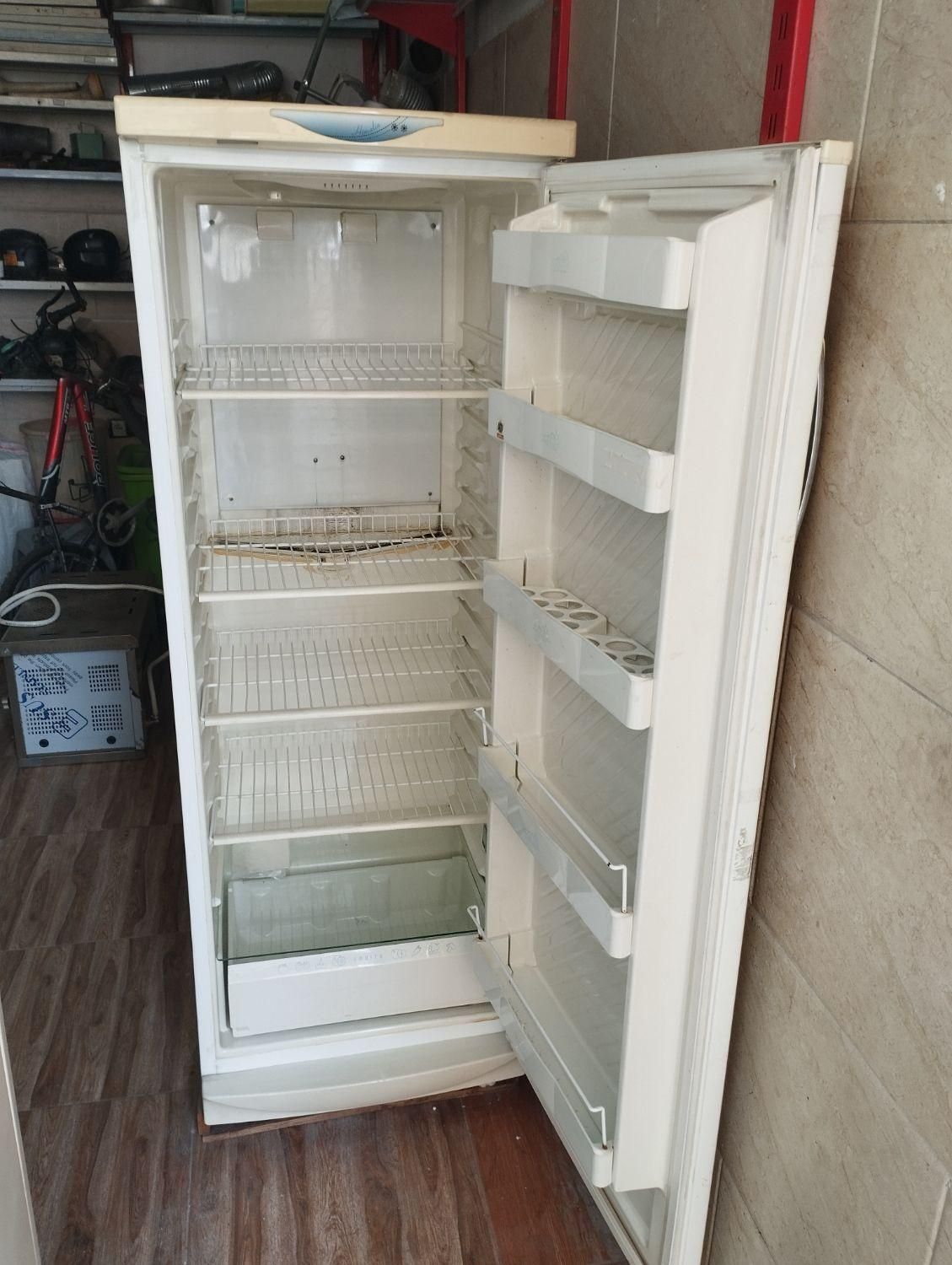 سمساری خریدوفروش یخچال وفریزر|یخچال و فریزر|رشت, عینک|دیوار