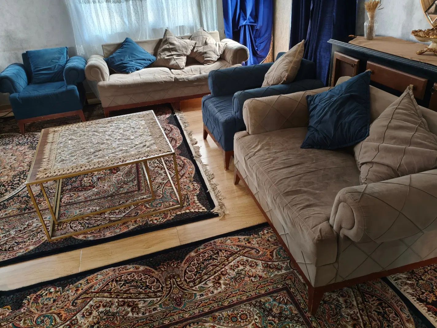یک دست مبلمان هفت نفره|مبلمان خانگی و میز عسلی|مشهد, شهرک صنعتی توس|دیوار