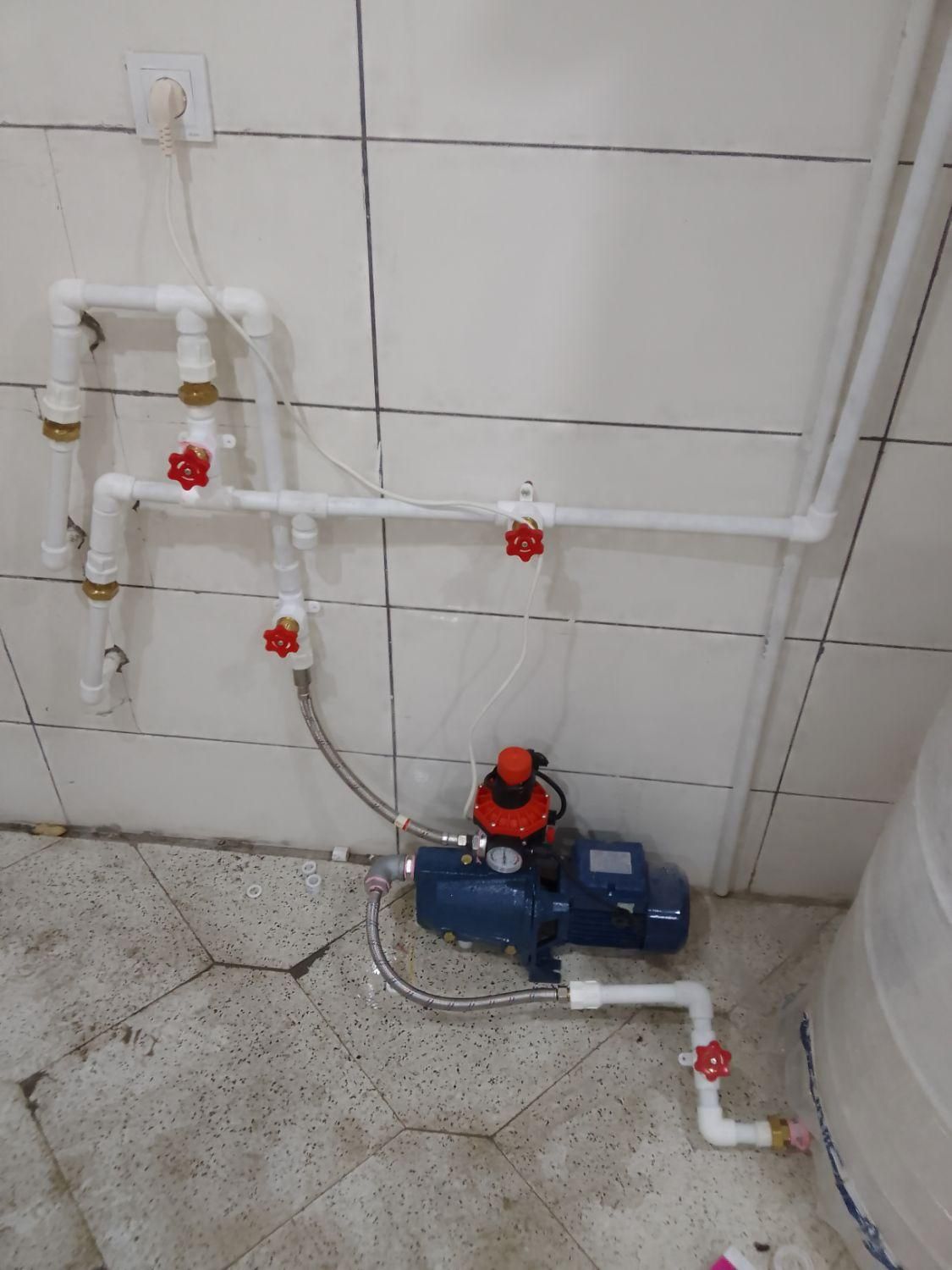 تاسیسات ساختمان لوله کشی|خدمات پیشه و مهارت|یزد, |دیوار