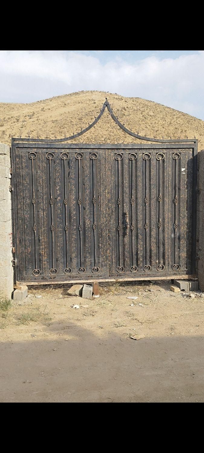 درب 3 متری باغچه رنگ شده|مصالح و تجهیزات ساختمان|آبسرد, |دیوار