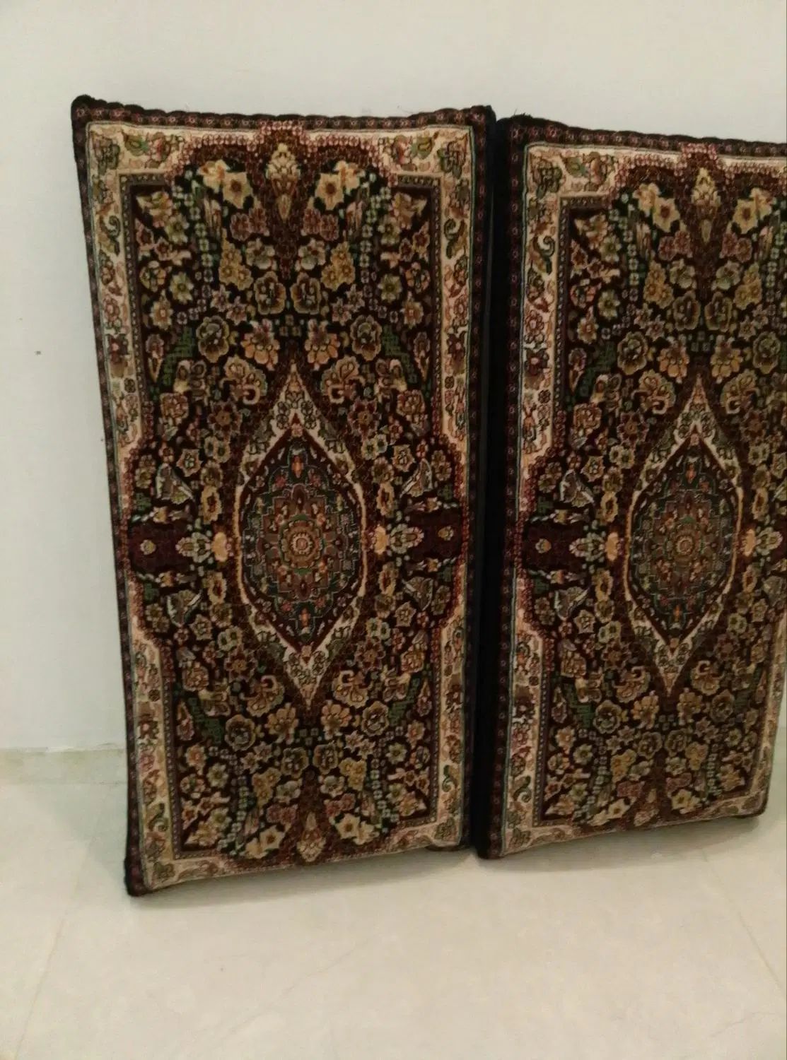 دو جفت پشتی|پشتی|مشهد, طبرسی شمالی|دیوار
