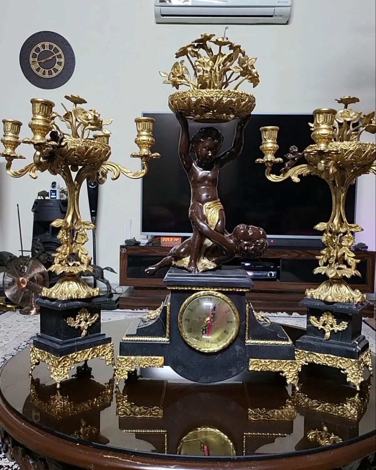 ساعت شمعدان بزرگ برنز قدیمی درشت مجسمه برنزی|صنایع دستی و سایر لوازم تزئینی|تهران, اکباتان|دیوار