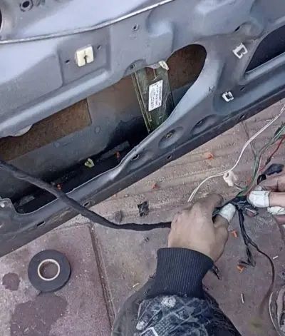 صداگیری ماشین .لگلاژدرب ها.سیم کشی سیار درمحل|خدمات موتور و ماشین|مشهد, رسالت|دیوار