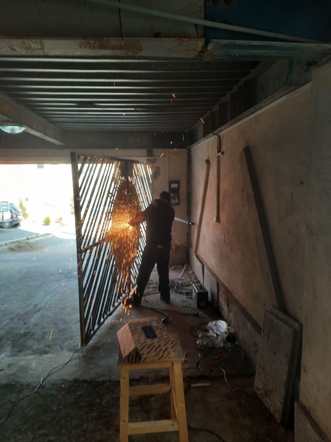 جک درب پارکینگ درب برقی|خدمات پیشه و مهارت|هشتگرد, هشتگرد قدیم|دیوار