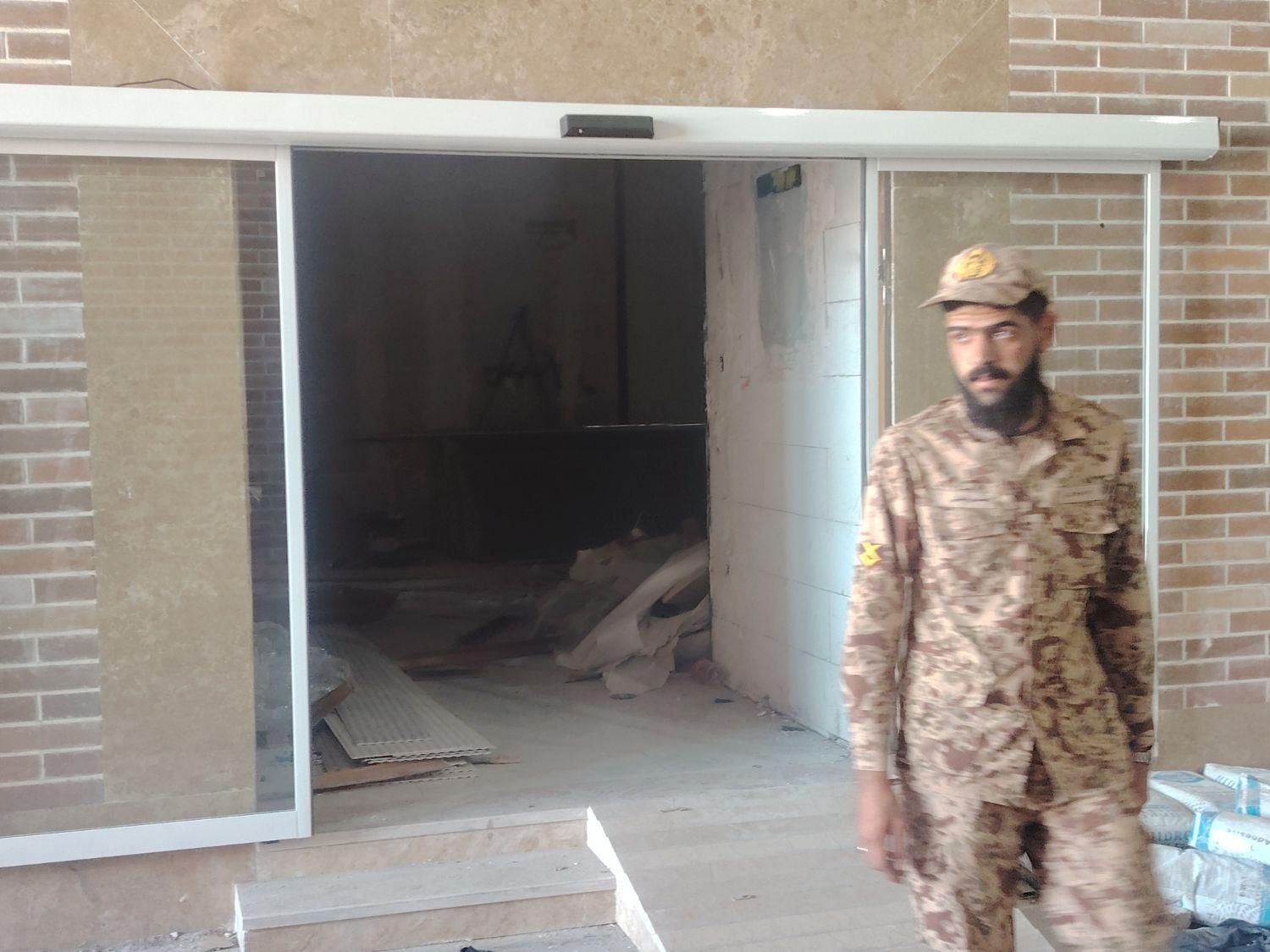 سکوریت کرکره برقی درب اپراتور شیشه ای|خدمات پیشه و مهارت|رفسنجان, |دیوار