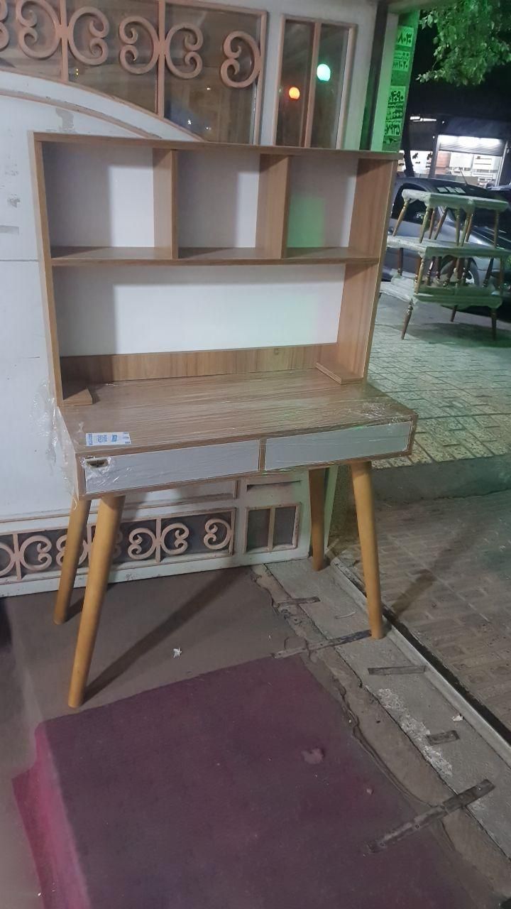 میز تحریر|میز تحریر و کامپیوتر|رشت, رودبارتان|دیوار