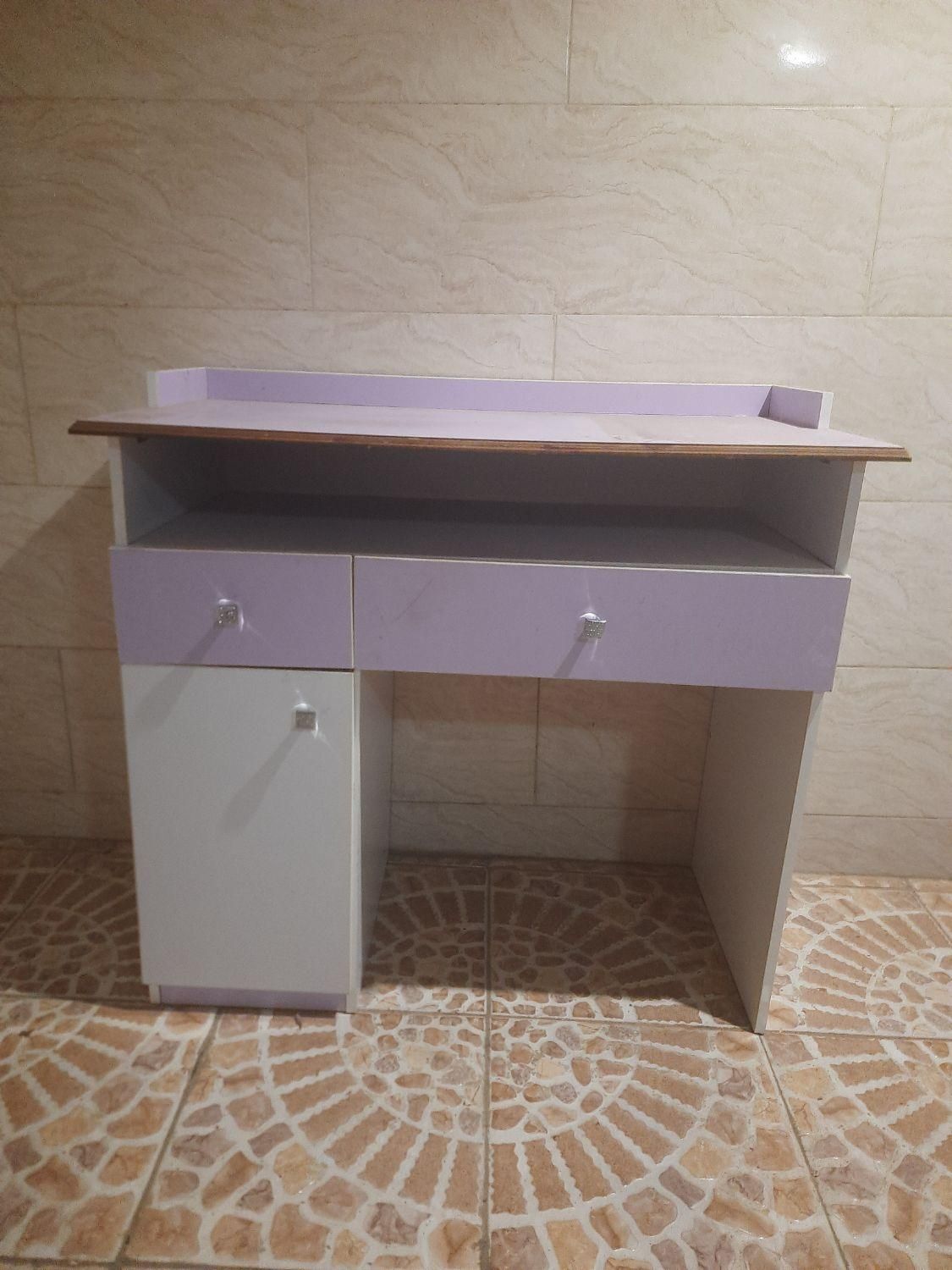 میز تحریرسالم جنسMDF|میز تحریر و کامپیوتر|کیش, |دیوار