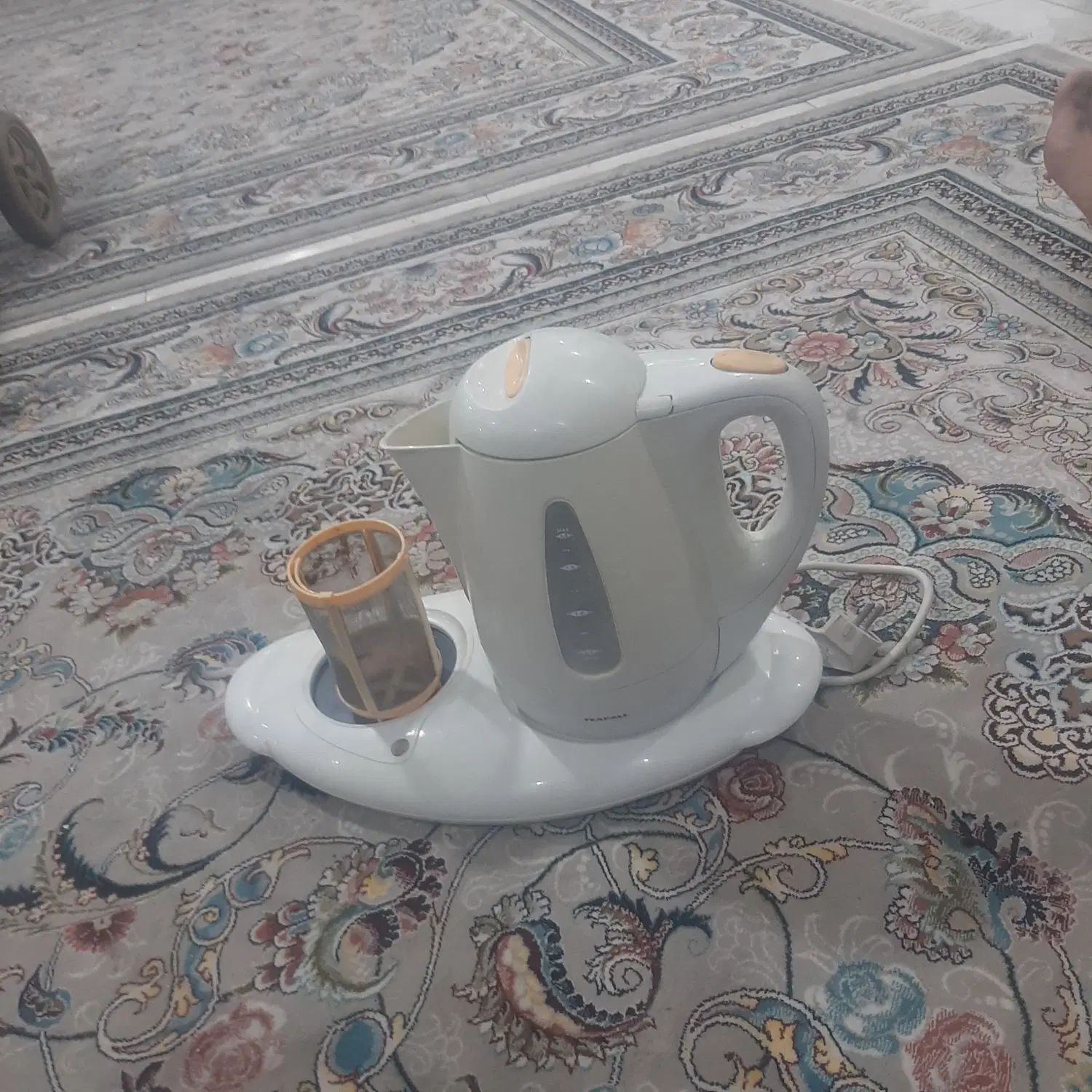 کلمن ۸ لیتری خارجی سال تولید۲۰۰۵|ظروف نگهدارنده، پلاستیکی، یک‌بارمصرف|تهران, آذری|دیوار