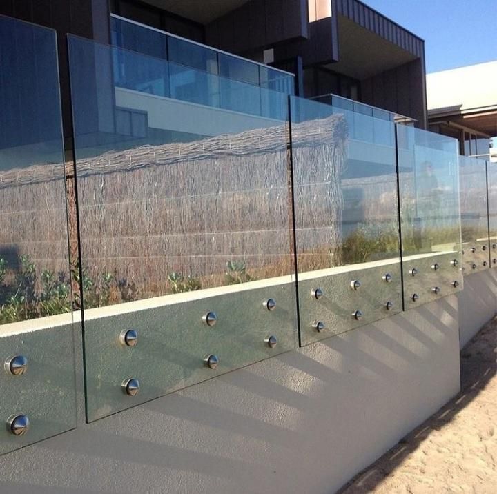 درب برقی کرکره شیشه سکوریت لمینت کرتن وال اسپایدر|خدمات پیشه و مهارت|شیراز, عفیف‌آباد|دیوار