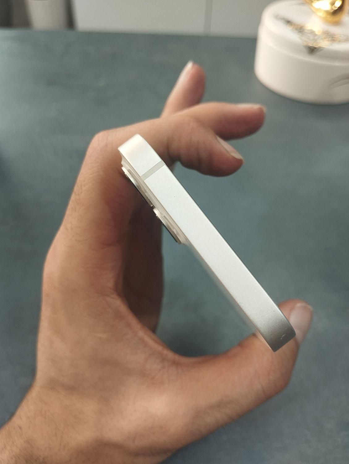 اپل iPhone 13 با حافظهٔ ۱۲۸ گیگابایت|موبایل|قزوین, |دیوار