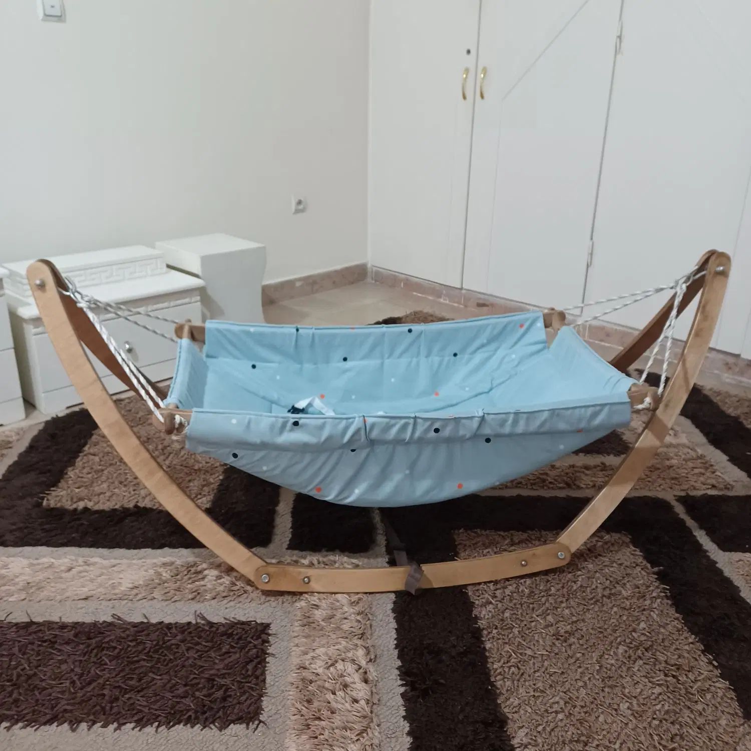 گهواره سنتی نوزاد|اسباب و اثاث بچه|تهران, حسین‌آباد|دیوار