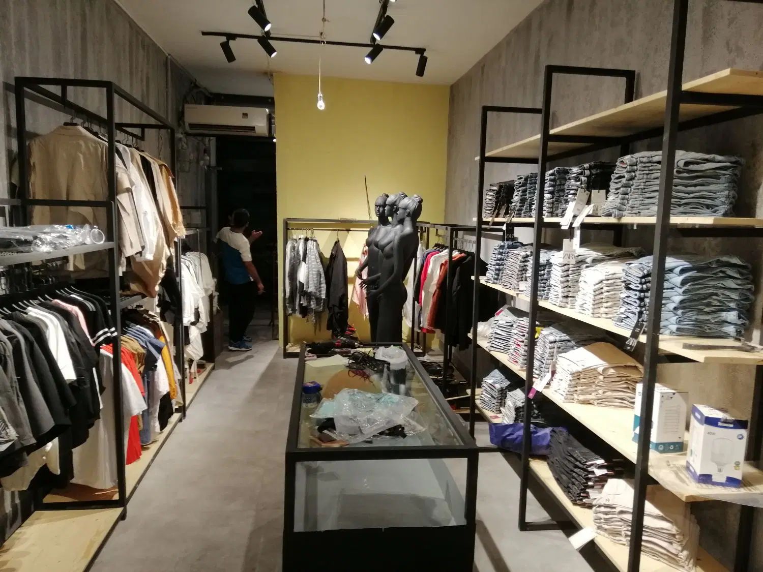 رگال جای شلوار|فروشگاه و مغازه|کرج, گلشهر|دیوار