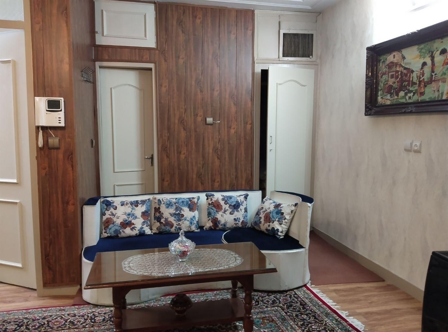 اجاره روزانه/هفتگی/60متری در ملک‌شهر|اجارهٔ کوتاه‌مدت آپارتمان و سوئیت|اصفهان, ملک‌شهر|دیوار