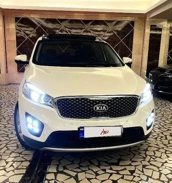 سورنتو مدل ۲۰۱۷ جی تی لاین فول درحد واقعی تمیز|خودرو سواری و وانت|تهران, سعادت‌آباد|دیوار