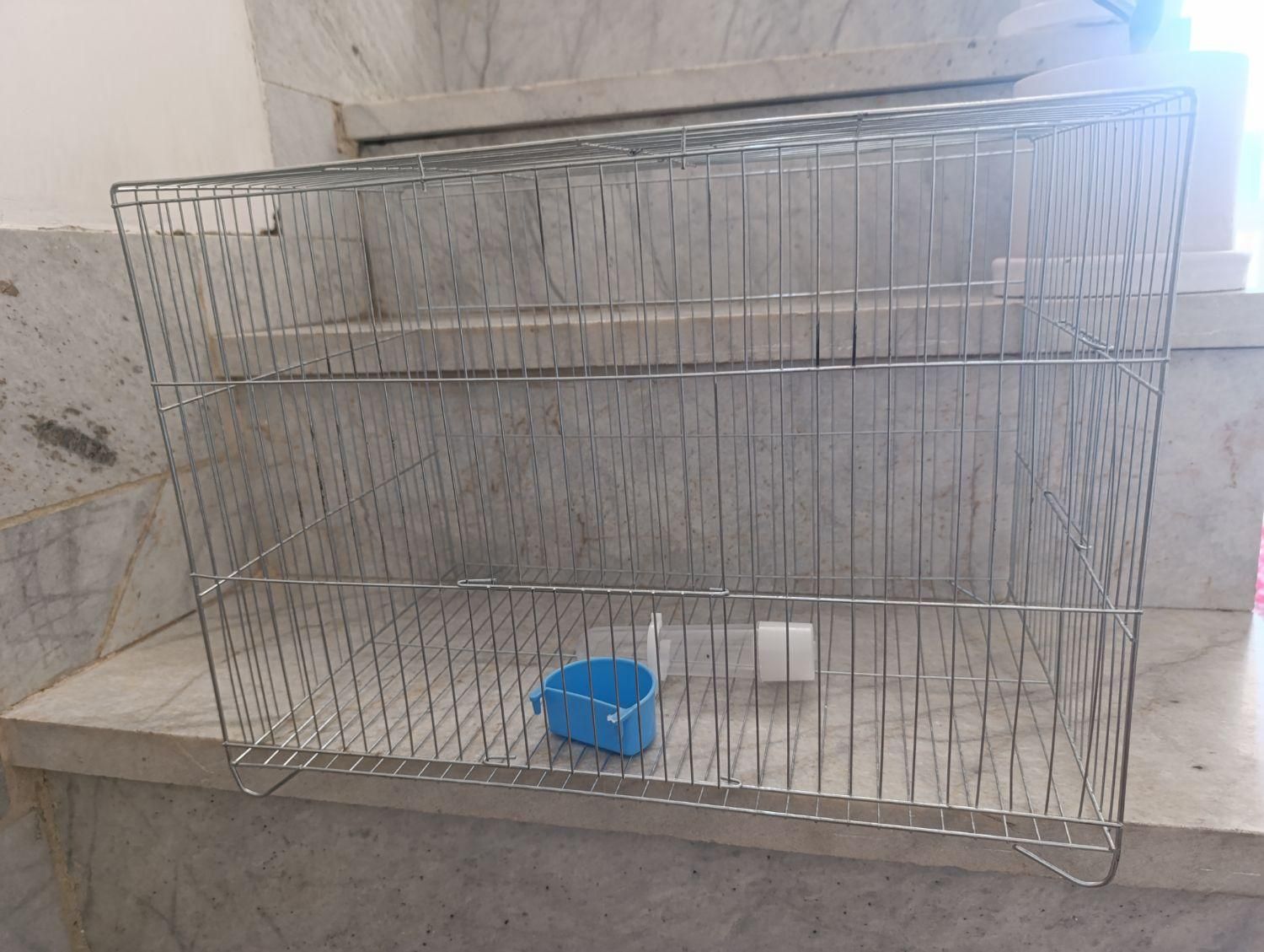 قفس قناری بزرگ همراه دون خوری واب خوری|لوازم جانبی حیوانات|تفت, |دیوار