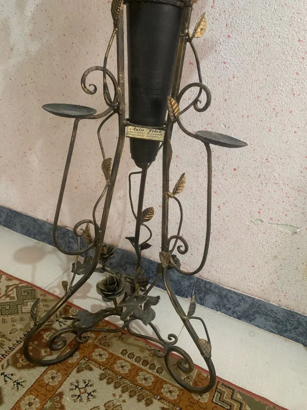 گلدان فرفوژه|گل مصنوعی|رشت, نامجو|دیوار