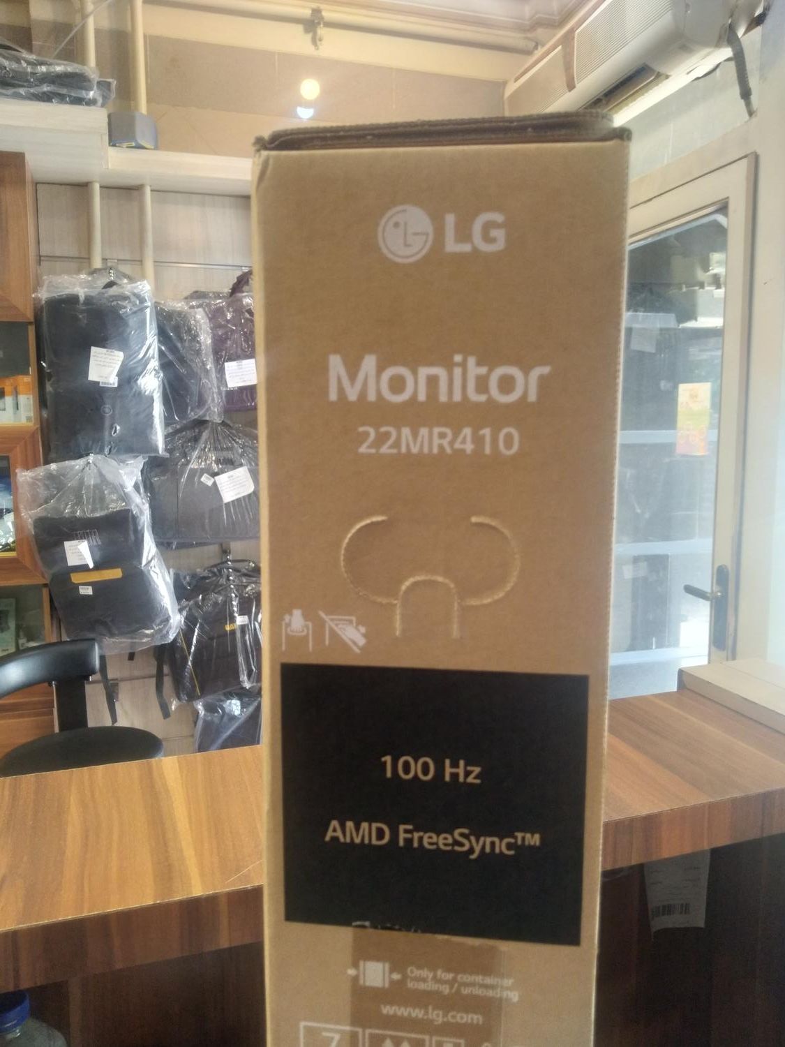 مانیتور22 اینچ آکبندگارانتی ال جی پنل ips فول پورت|قطعات و لوازم جانبی رایانه|اراک, |دیوار