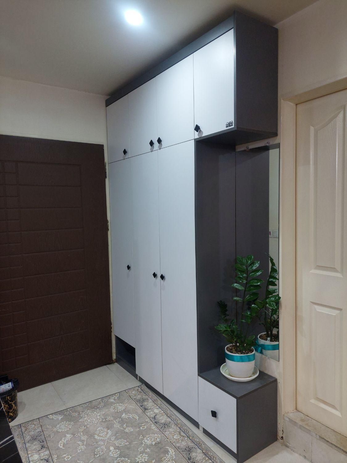 کابینت کمددیواری ترمو تی وی وال کفپوش لمینت و غیره|خدمات پیشه و مهارت|دماوند, گیلاوند|دیوار