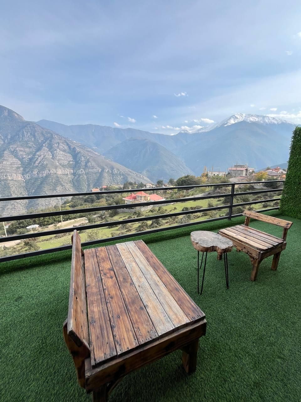 کلبه سوئیسی/وان جکوزی/کد 596|اجارهٔ کوتاه‌مدت ویلا و باغ|کلاردشت, |دیوار