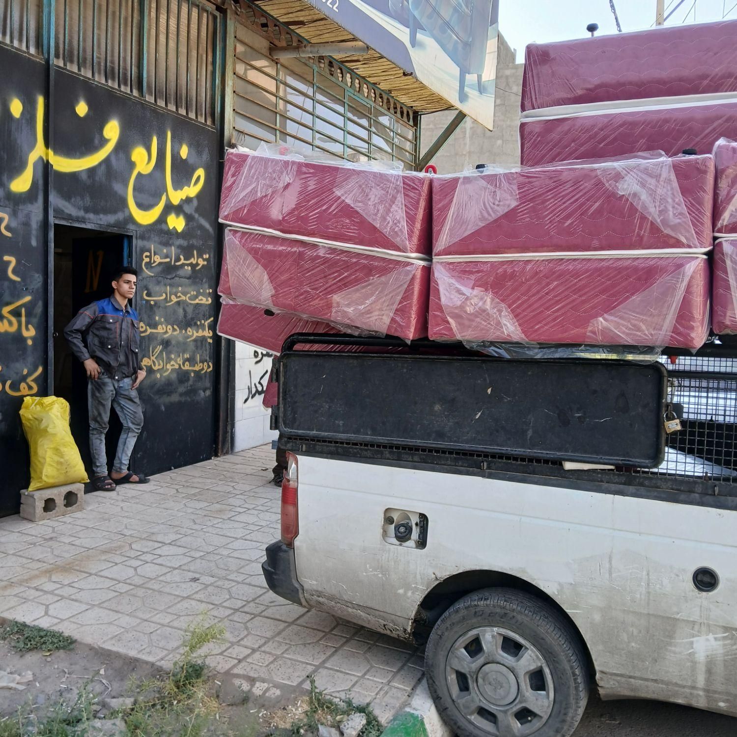 تخت دونفره کیمیا(صنایع فلزی نوری) خوشخواب|تخت و سرویس خواب|مشهد, خواجه ربیع|دیوار