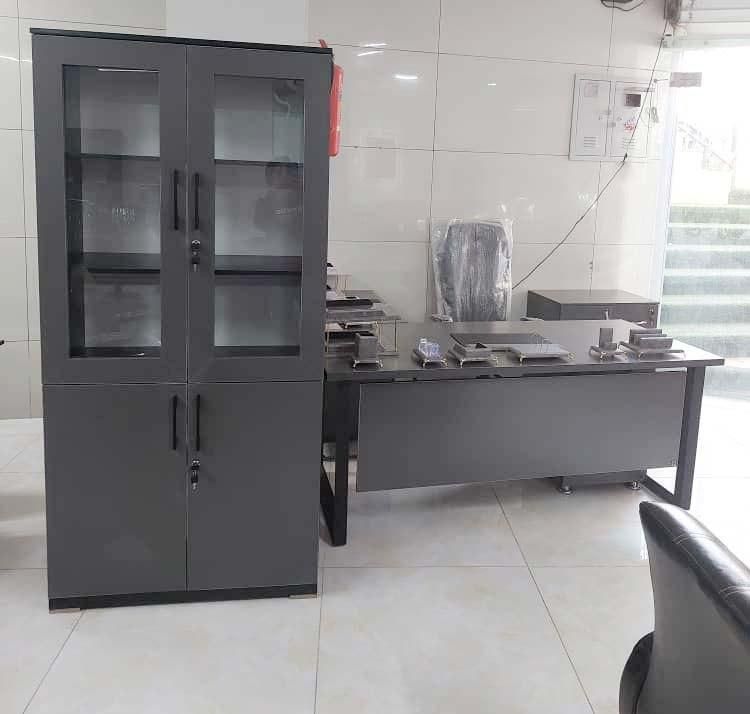 میز 180 بدون ال طوسی رنگ قیمت عمده|مبلمان اداری|شیراز, شهرک گلستان|دیوار