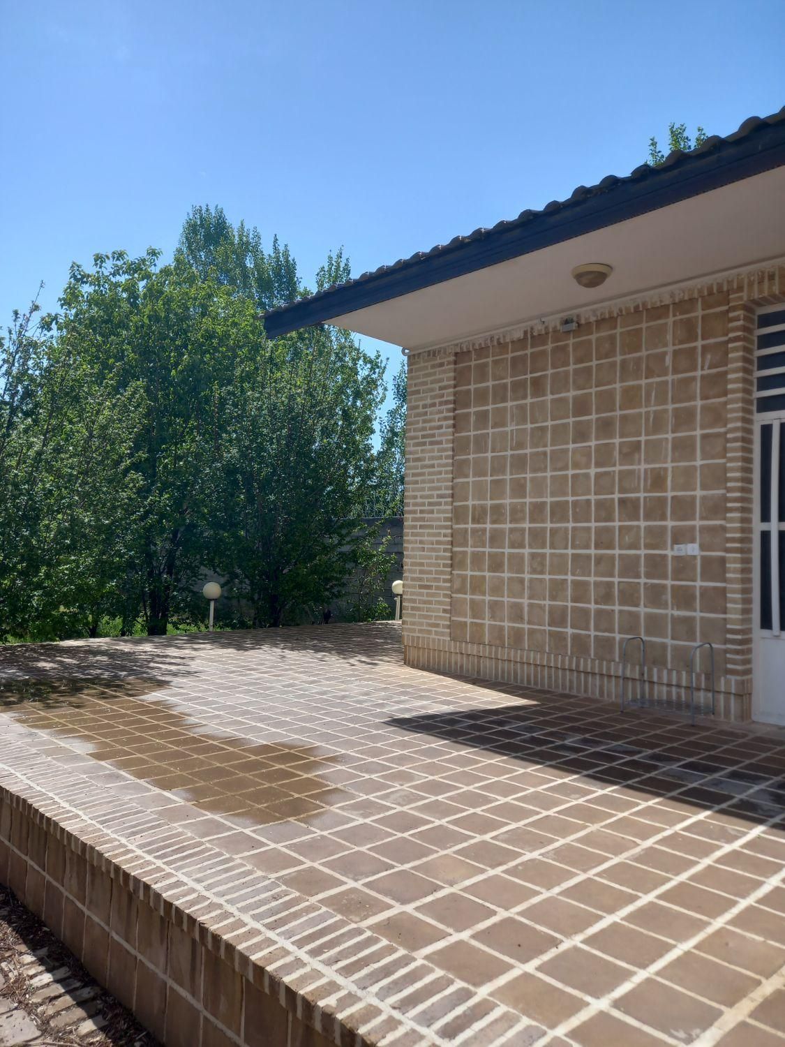 باغ ویلای زیبا با نمای سنتی ماهان|اجارهٔ کوتاهمدت ویلا و باغ|ماهان, |دیوار