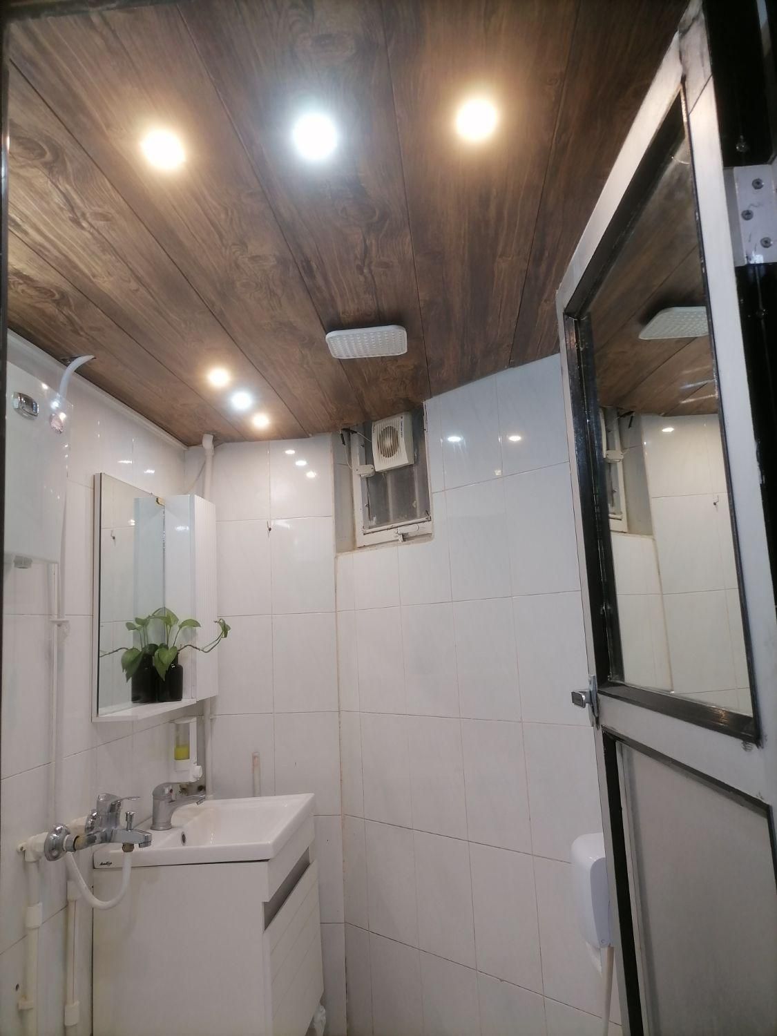 سوییت تمیز و مستقل همکف|اجارهٔ کوتاه‌مدت آپارتمان و سوئیت|خرم‌آباد, |دیوار