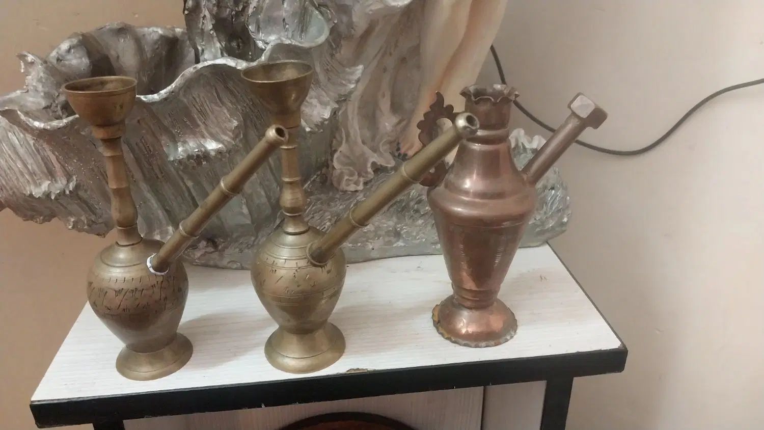 دوعدد قلیان تمام مسی همراه پارچ مسی|کلکسیون اشیاء عتیقه|تهران, شادآباد|دیوار