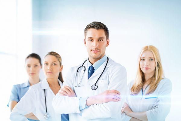 پانسمان ، سرم تراپی، تزریقات ،پرستاری،ویزیت درمنزل|خدمات آرایشگری و زیبایی|رشت, استادسرا|دیوار