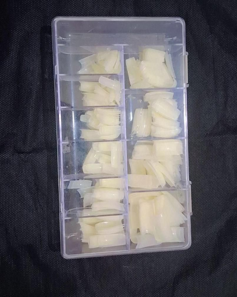 لوازم کاشت ناخن|آرایشی، بهداشتی، درمانی|اهواز, کوی باهنر|دیوار