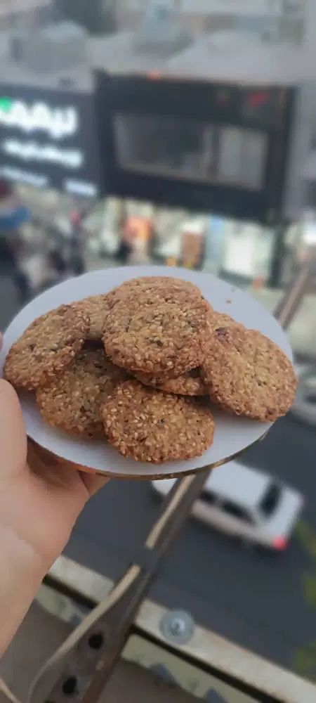 کاکول محلی و شیرینی با مغز گردو .شیر و کره محلی|خوردنی و آشامیدنی|شهرکرد, |دیوار