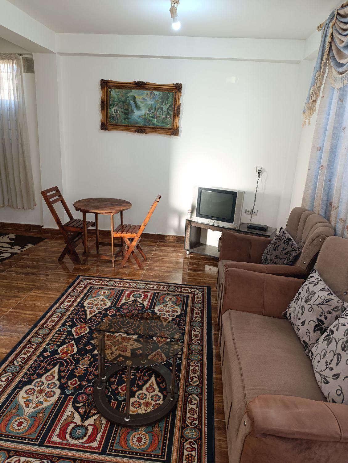 اجاره روزانه/ ویلا / سوئیت|اجارهٔ کوتاه‌مدت آپارتمان و سوئیت|رشت, پاستوریزه|دیوار