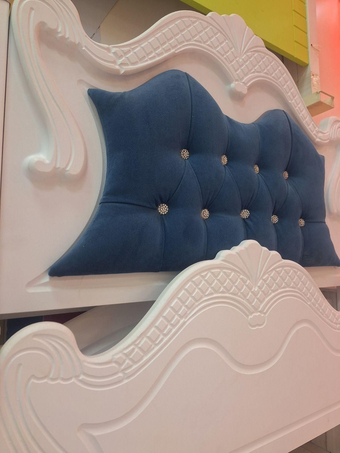 تخت وتشکهای تک نفره بدون سه ماهی|تخت و سرویس خواب|قم, بلوار امین و ساحلی|دیوار